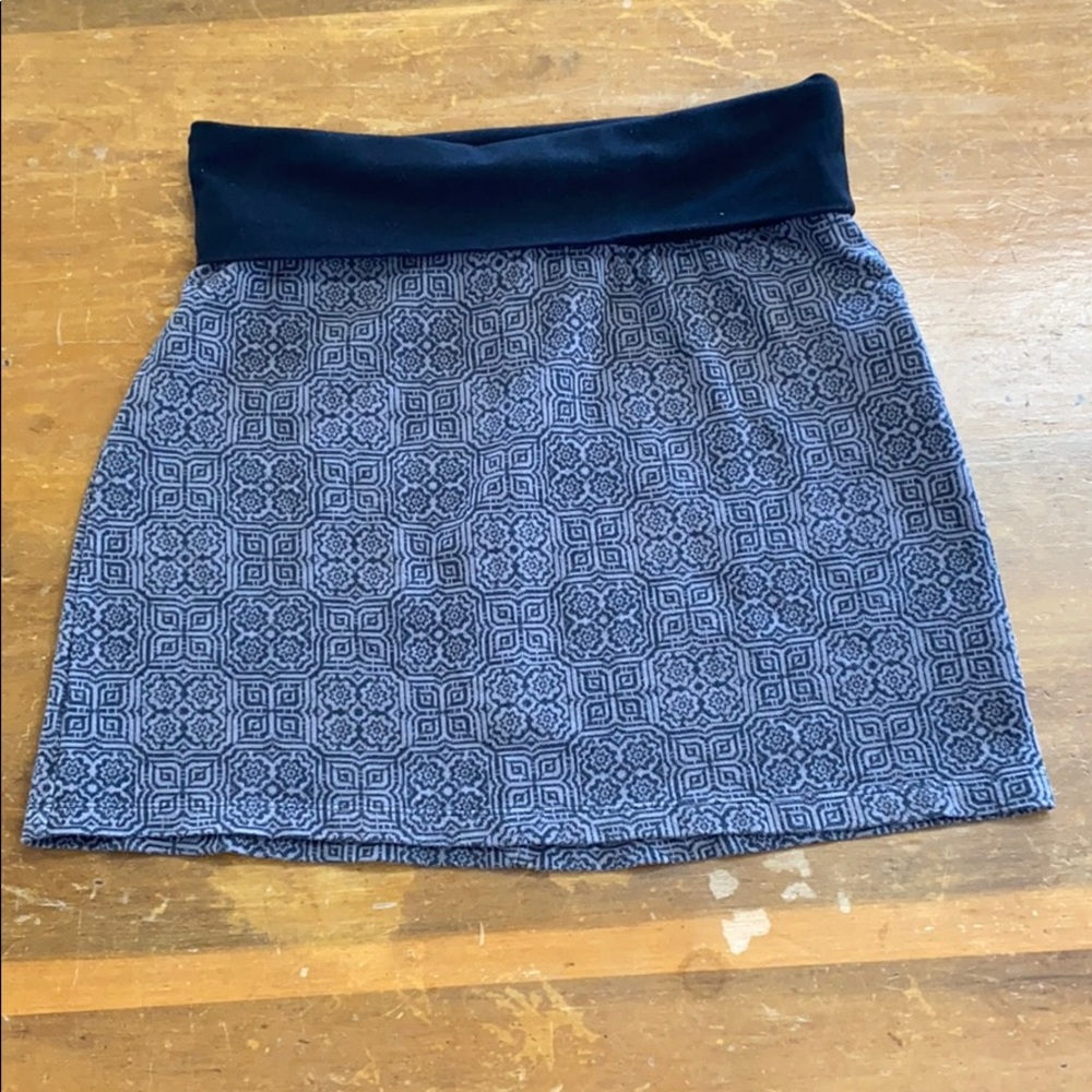 Prana Gray Black Print Skirt Women’s Sz Medium